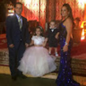 Meet your Posher, Ashira